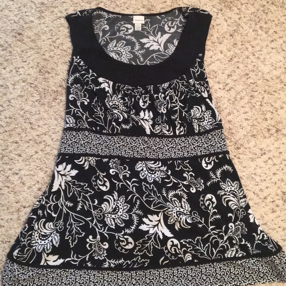 White and black dress-up tie tank